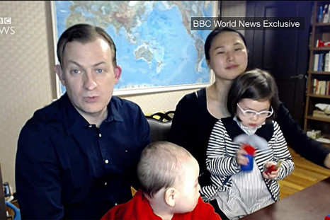 Screenshot of the BBC interview with Prof Robert E Kelly with wife and kids