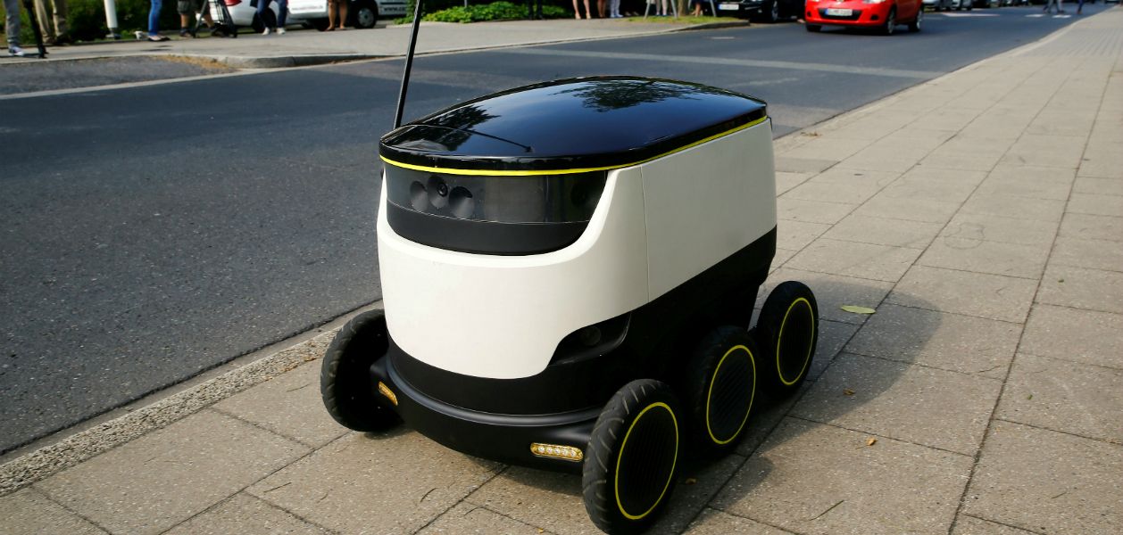 Robots deliver food in US, Australia