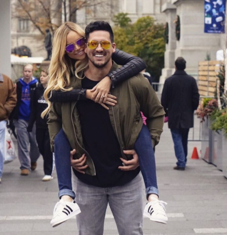 Amanda Stanton, Josh Murray