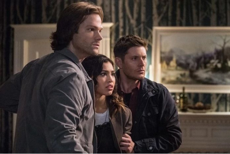 Sam Winchester (Jared Padalecki), Alicia Banes (guest star Kara Royster) and Dean Winchester (Jensen Padalecki) in 'Supernatural' 12x20.