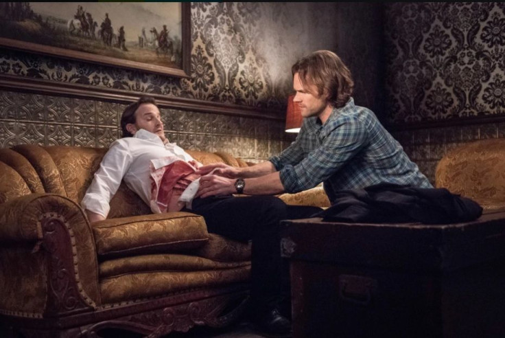 Richard Speight Jr (archangel Gabriel) and Jared Padalecki (Sam Winchester) in "Supernatural" season 13 episode 20 "Unfinished Business"