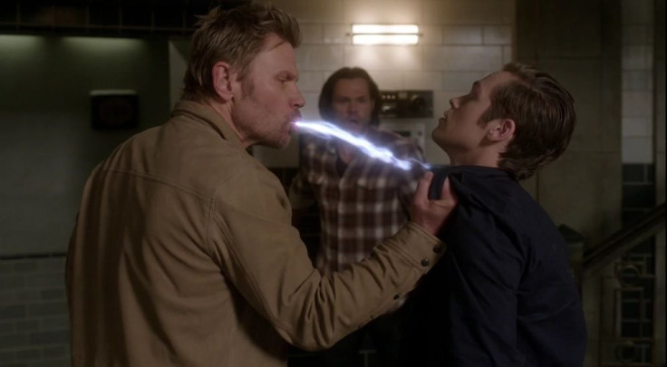 Mark Pellegrino as Lucifer and Alexander Calvert as Jack in "Supernatural" season 13 episode 23 "Let the Good Times Roll"