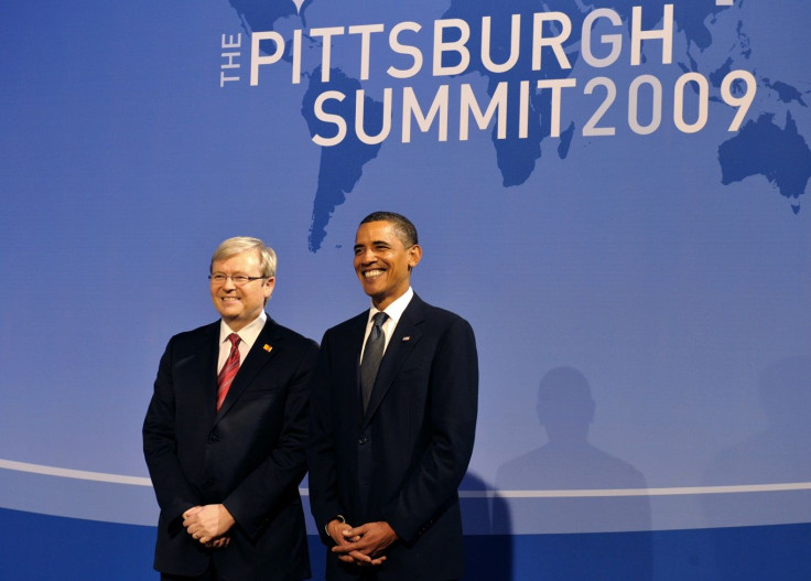 U.S. President Barack Obama (R) stands for a picture with Australian Prime Minister Kevin Rudd (L)