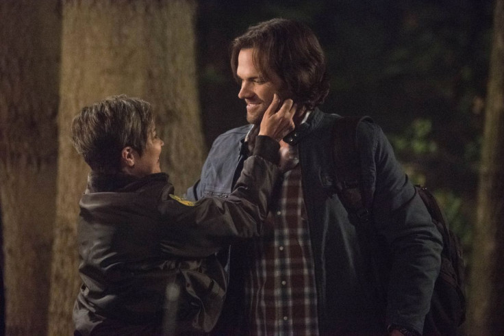 Jody Mills (Kim Rhodes) and Sam Winchester (Jared Padalecki) in "Supernatural" 14x03 "The Scar"