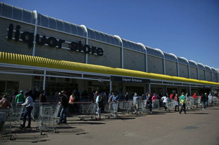 There was a long and thirsty queue outside the Makro Silverlakes Liquor Store in Pretoria as it reopened on Monday