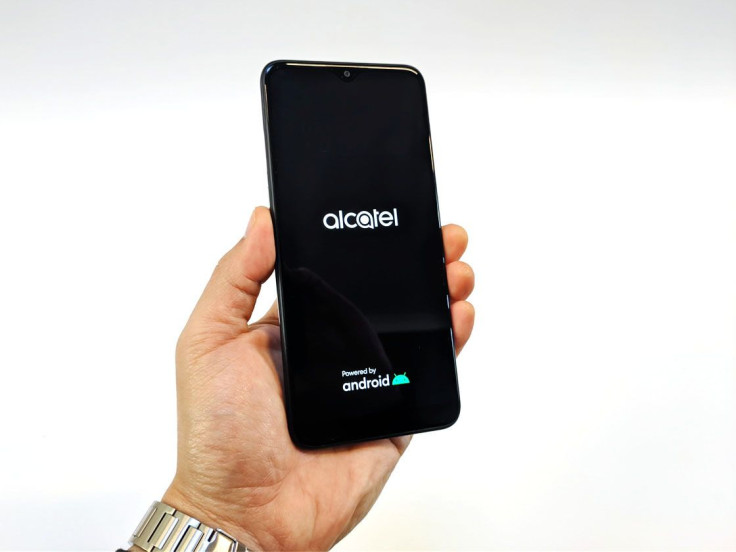 Alcatel 3L is a phone that I'm happy to carry without a case 