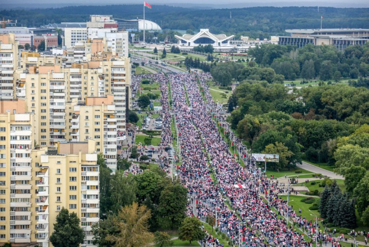 More than 100,000 people are estimated to have taken toÂ the streets of the Belarusian capital Minsk over the past four weekends