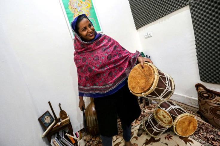 Pippeh player Malihe Shahinzadeh said the band had to hastily re-arrange its routine and rehearse singing in chorus after learning a few days before the festival that they would be performing for both men and women