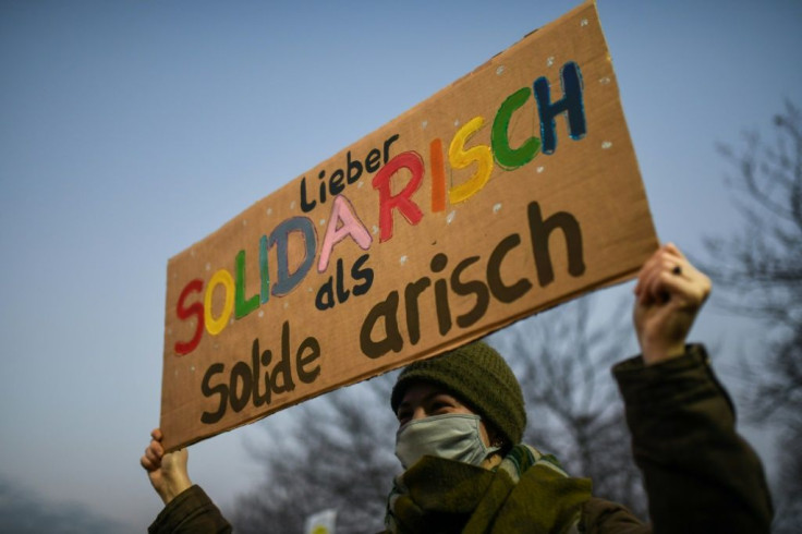 Anti-AfD protesters joined a demonstration at the site of the party congress on Friday