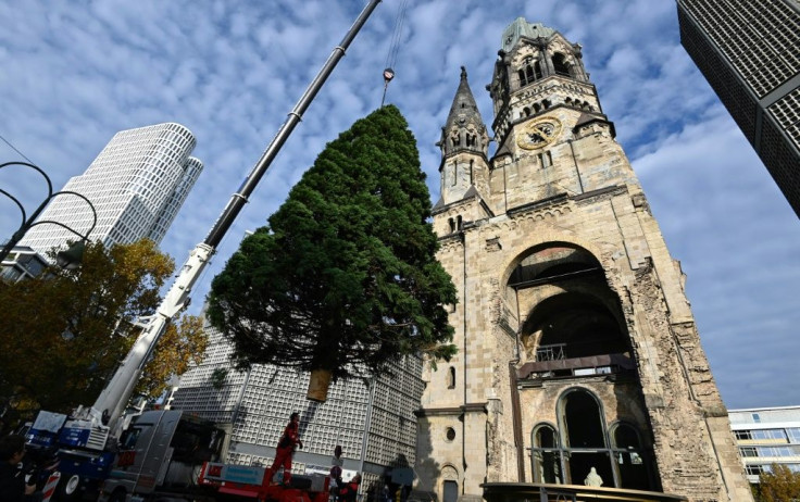 A Christmas market in one of Berlin's main squares is among those going ahead with changes to normal practices to comply with Covid-19 precautions