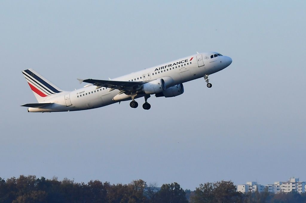 (VIDEO) Air France Flight to Detroit Diverted to Montreal Over Congo Passenger Ebola Restrictions