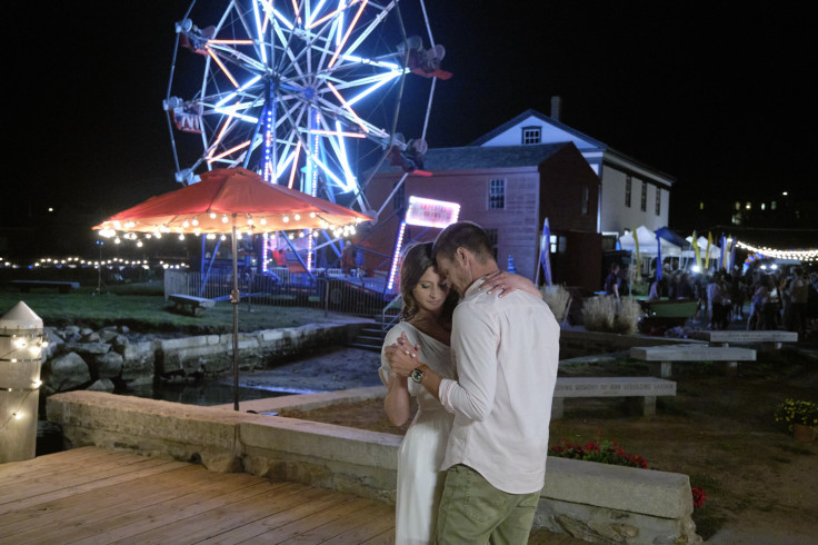 Aly Michalka and Chad Michael Murray star in "Sand Dollar Cove."