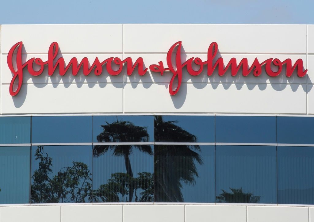 Johnson & Johnson Stock Hits Near 52-Week High Amid Strong Performance and Defensive Appeal in Volatile Market