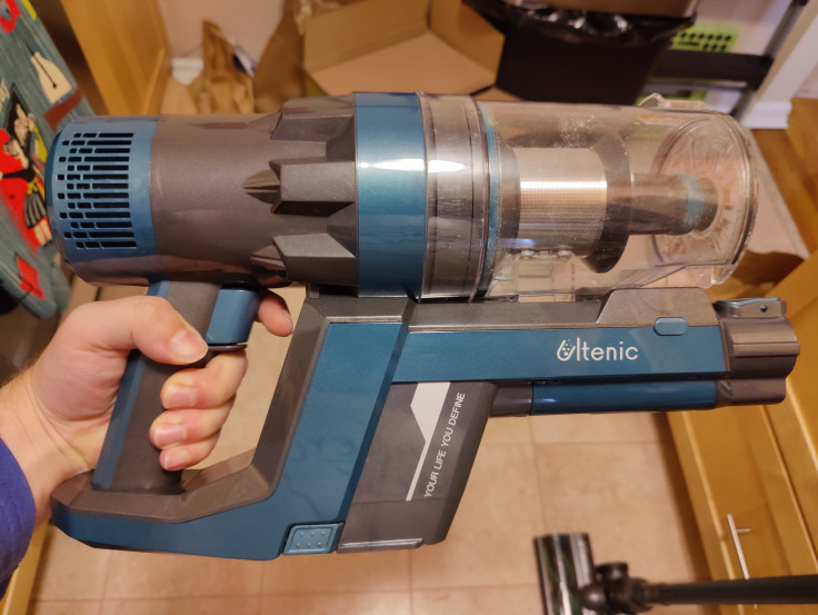 The Ultenic U11 is easy to set up and easy to use