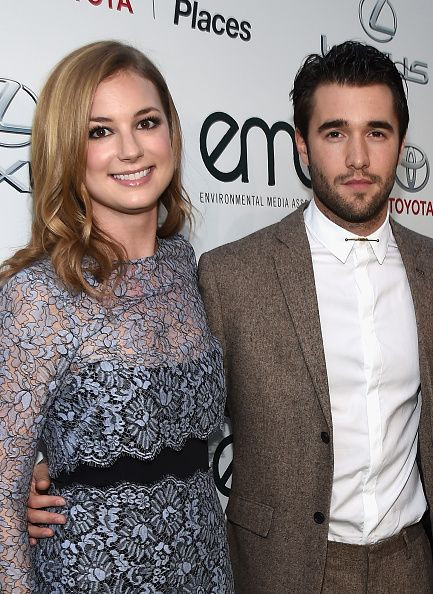 Josh Bowman and Emily VanCamp attend the 24th Annual Environmental Media Awards presented by Toyota and Lexus at Warner Bros. Studios on Oct. 18, 2014.