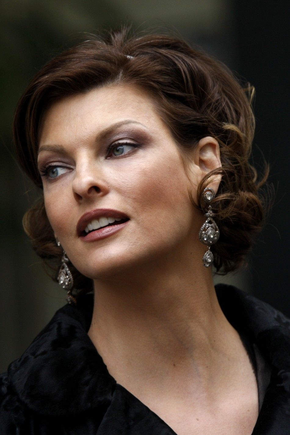 Linda Evangelista Sues Zeltiq Aesthetics Over Cosmetic Procedure