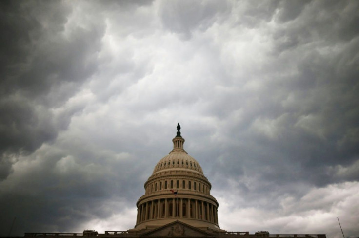 View of the capitol on a cloudy day.