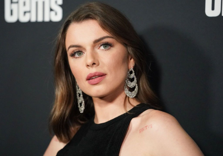 HOLLYWOOD, CALIFORNIA - DECEMBER 11: Julia Fox attends the premiere of A24's "Uncut Gems" at The Dome at Arclight Hollywood on December 11, 2019 in Hollywood, California.