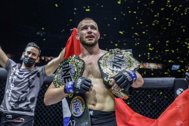 ONE two-weight world champion Reinier de Ridder will defend his middleweight title against ONE welterweight champion Kiamrian Abbasov on February 25 at ONE: Full Circle.
