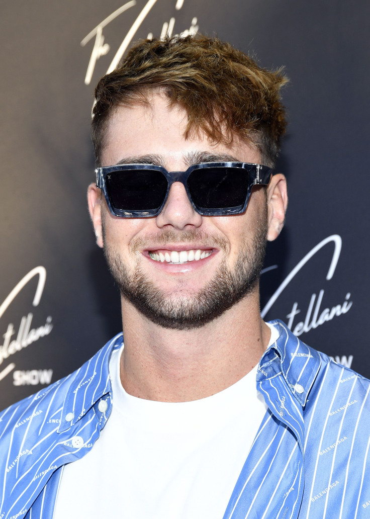 LOS ANGELES, CALIFORNIA - DECEMBER 10: Harry Jowsey attends the premiere party for "The Castellani Show" on December 10, 2021 in Los Angeles, California.