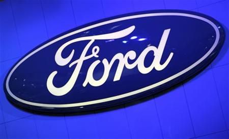 Ford Motor के शेयरों में मामूली बढ़त: हाइब्रिड और इलेक्ट्रिक वाहनों के बीच तालमेल बिठाने की कोशिश