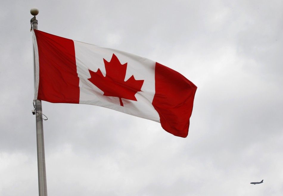 IRCC Launches Review Asking Hundreds of Lost Canadians to Surrender Recently Issued Citizenship Certificates