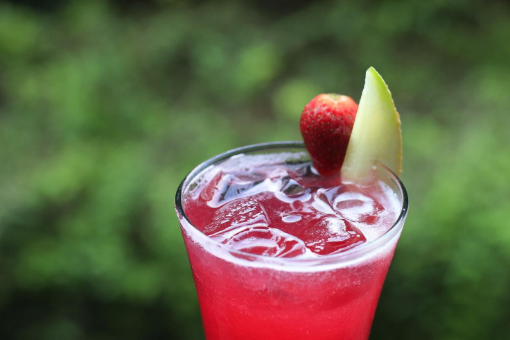 Representation of a strawberry drink.