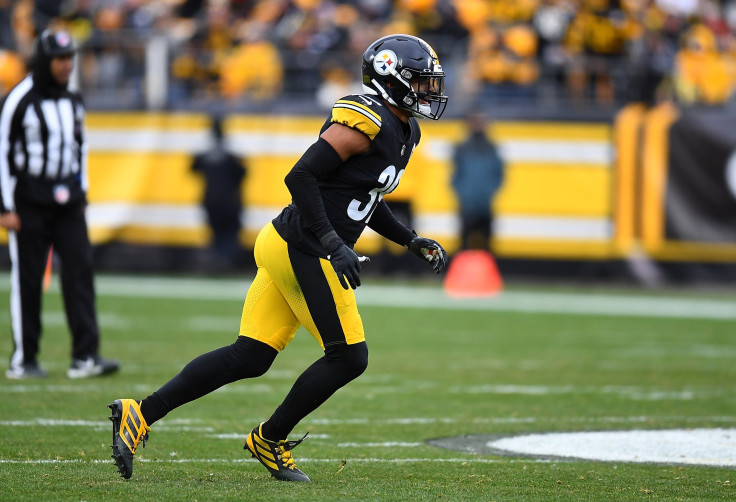 Minkah Fitzpatrick #39 of the Pittsburgh Steelers in action during the game against the Tennessee Titans at Heinz Field on December 19, 2021 in Pittsburgh, Pennsylvania.