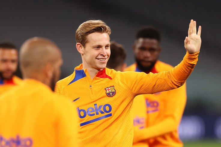 Frenkie de Jong waves to the crowd during an FC Barcelona training session at Accor Stadium on May 24, 2022 in Sydney, Australia. 