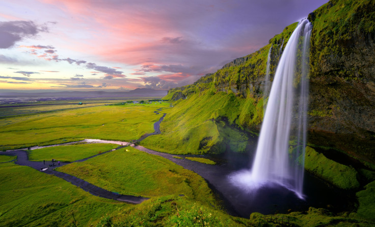 Social Sustainability in Icelandic Tourism