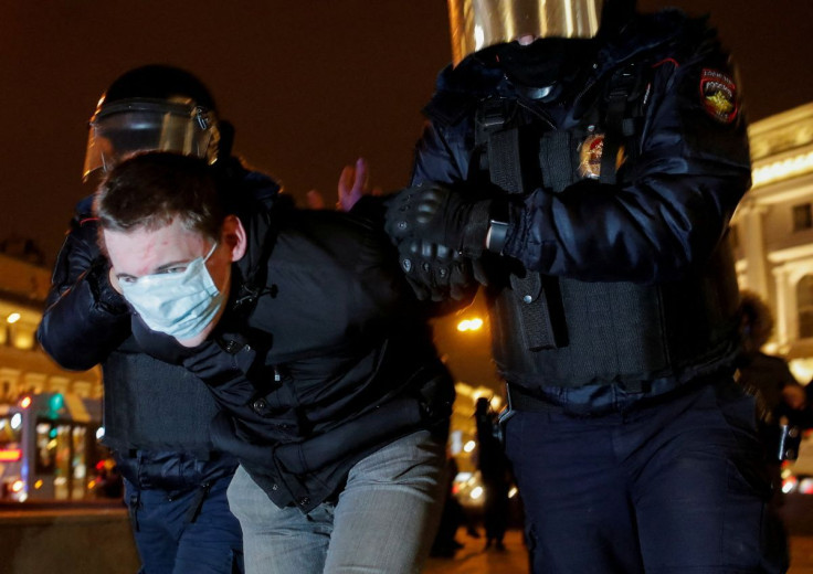 Representation. Russian law enforcement officers detain a demonstrator during an anti-war protest against Russia's invasion of Ukraine, in Saint Petersburg, Russia March 2, 2022.