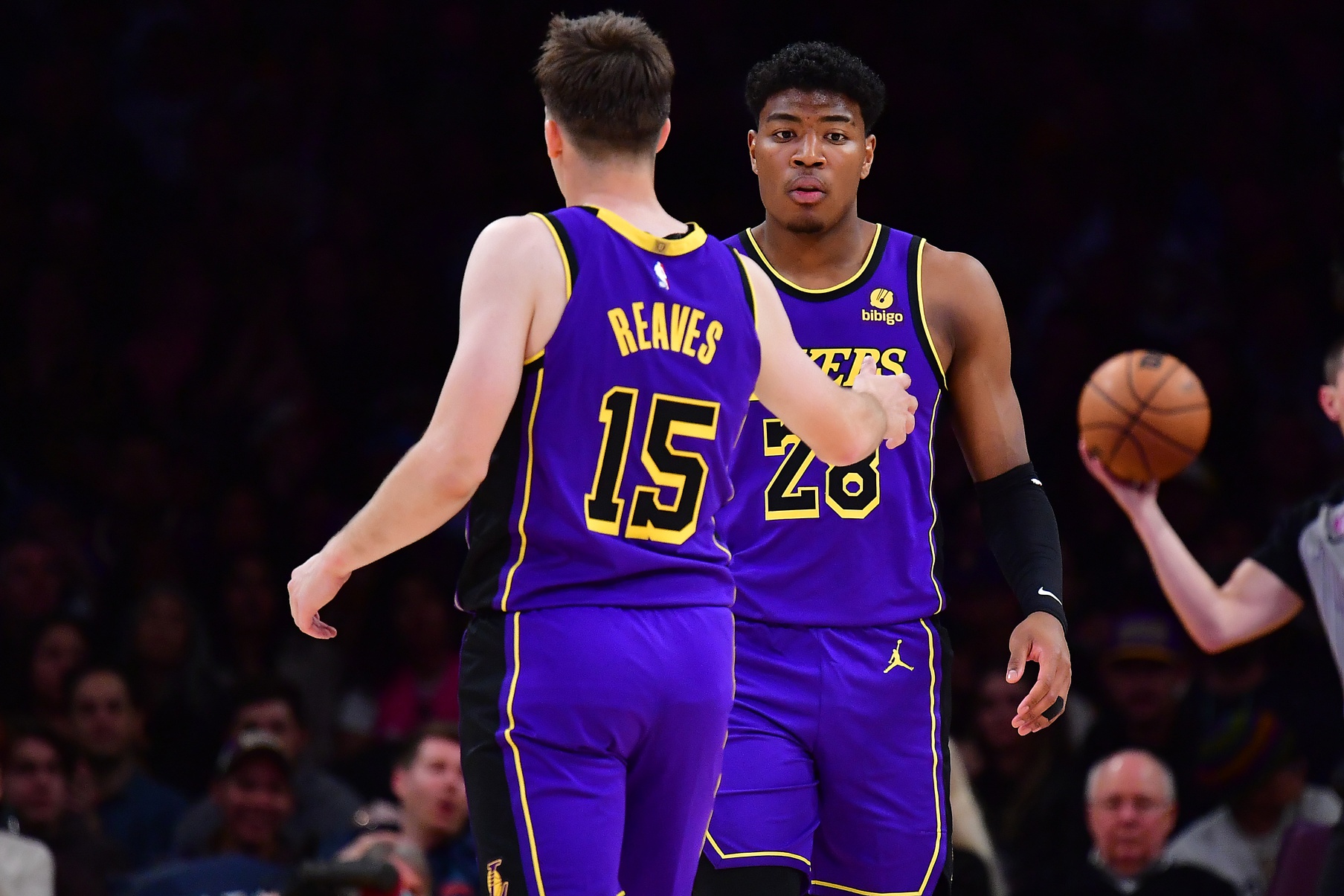 (Full List) Lakers Injury Crisis Deepens: Doncic, Reaves Out for Regular Season as Playoff Push Faces Hurdles