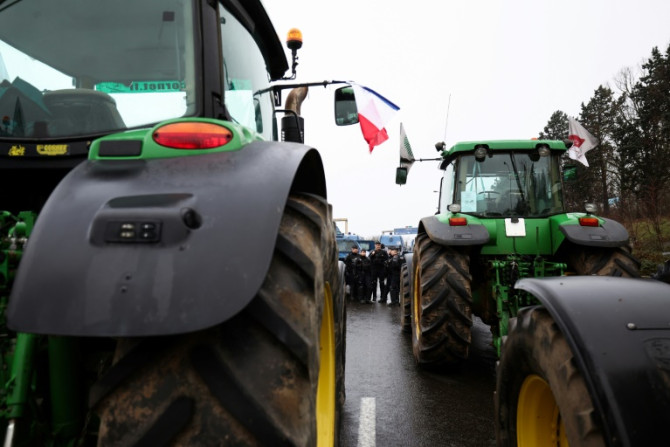 Loyalists called for similar protests to those by French farmers