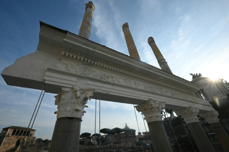 The restoration of a portion of the Basilica Ulpia, within Trajan's Forum, brings to life the grandeur of the original monument.