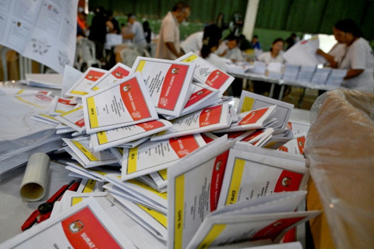 Thousands of volunteers have been called on to organise ballot papers, and 800,000 polling stations will be manned by more than five million volunteers