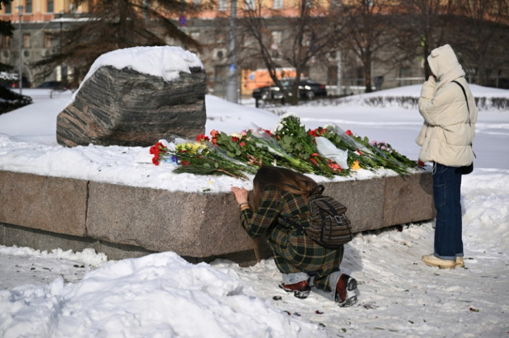 Hundreds of mourners have been detained since Navalny's death