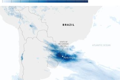 Map of Brazil locating the state of Rio Grande do Sul, the city of Porto Alegre and the heavy rainfall between April 27 and May 4, which has left dozens dead
