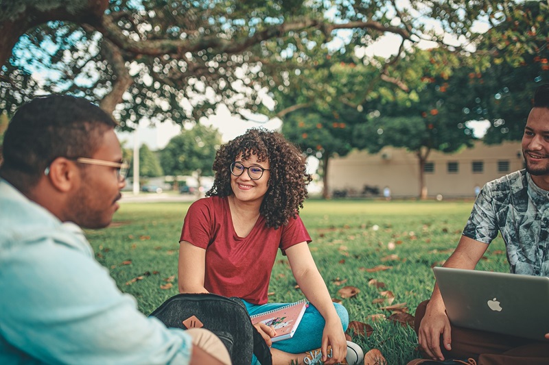 Government’s Crackdown On International Students Could Cost 14,000 Jobs, Universities Australia Warns