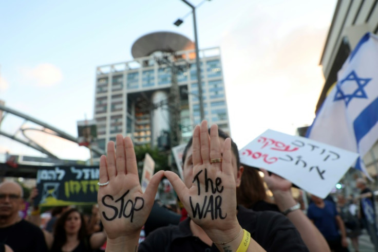 Demonstrators in Israel have stepped up their actions demanding a deal to free captives held by militants in Gaza