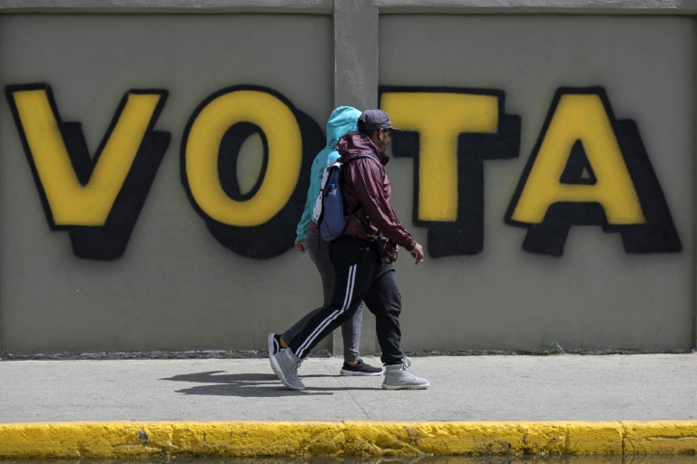 Tense Venezuela Votes In Shadow Of ‘Bloodbath’ Warning