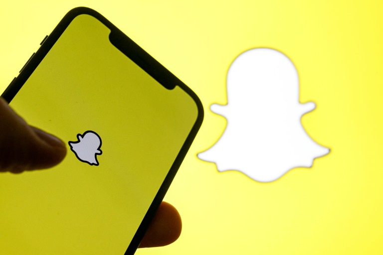 Snapchat Gains Users But Continues To Lose Money