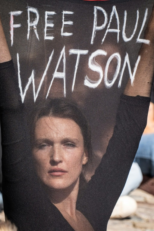 Sea Shepherd supporters demonstrate in Denmark