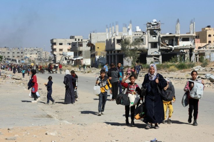 Displaced Palestinians fleeing Israeli military operations in Beit Lahia in the northern Gaza strip