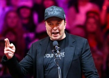 Concerns are growing in the Uk that Tesla and SpaceX CEO Elon Musk is cosying up to hard-right firebrand UK lawmaker Nigel Farage