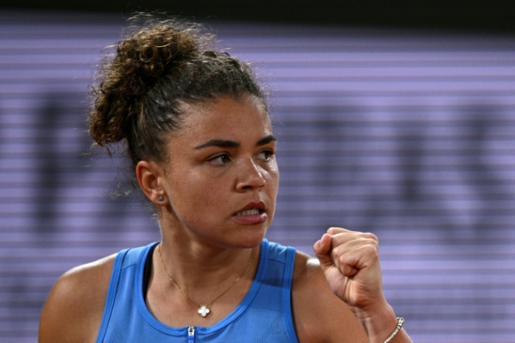 Jasmine Paolini booked her place in the third round at Roland Garros