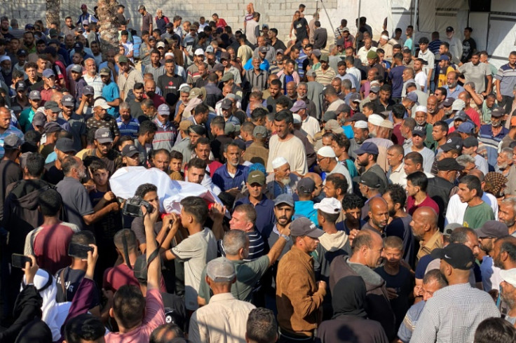Mourners massed outside Nasser Hospital in Khan Yunis
