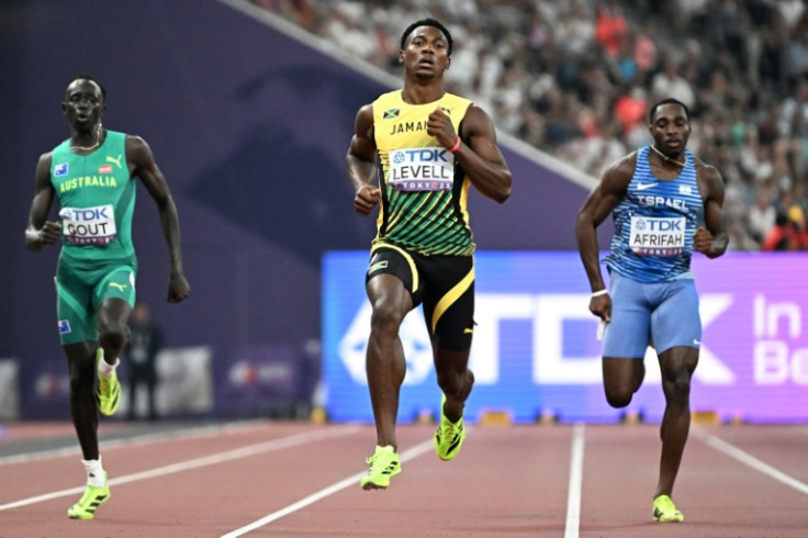 Teenage sensation Gout Gout battled back to third in his 200 metres heat to reach the semi-finals
