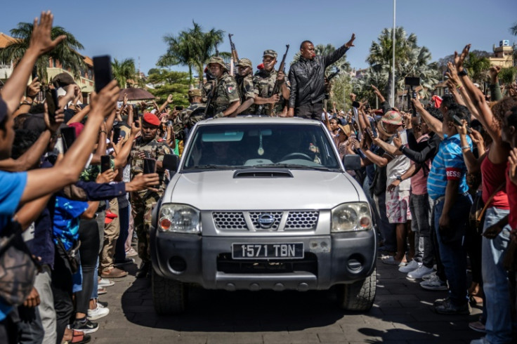 Soldiers from the CAPSAT unit have joined protesters in the capital Antananarivo