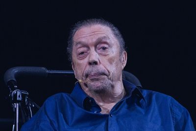 Tim Curry