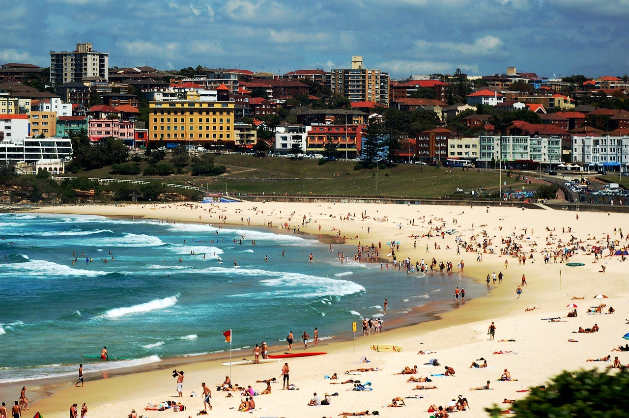 Australia's Widening Household Wealth Gap Fuels Fears of a Shrinking Middle Class